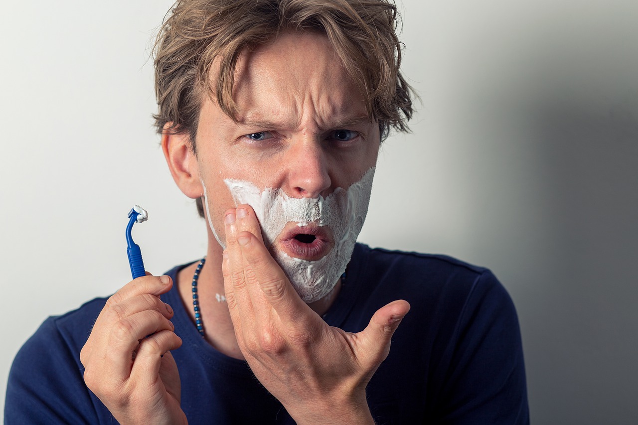 Cuidado de la piel después de afeitarse